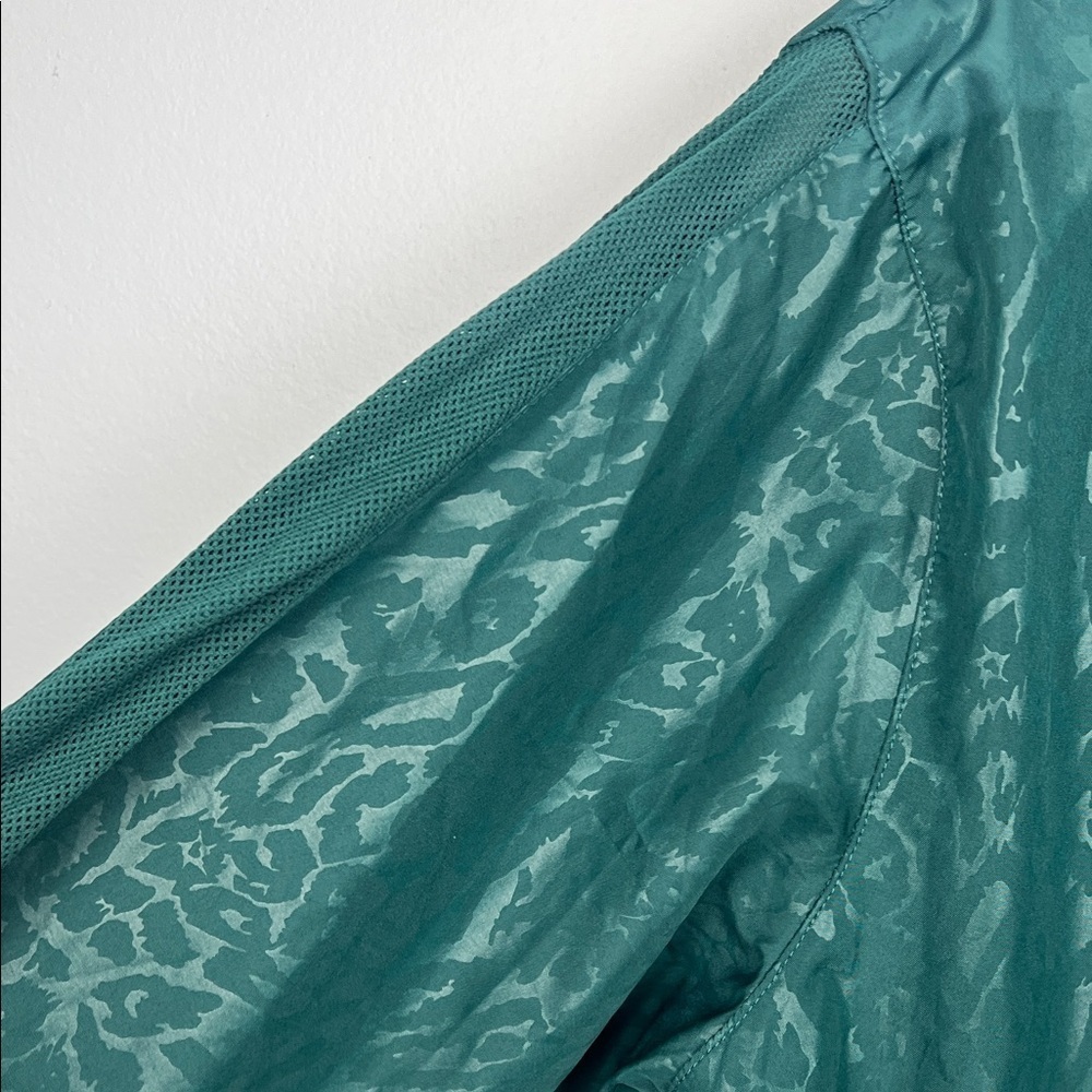 ZYIA Teal Camouflage Active lightweight packable Jacket medium - Picture 4 of 8
